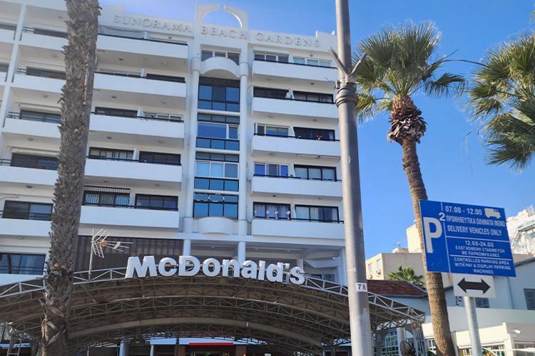 Prime Beachfront On Finikoudes Larnaka